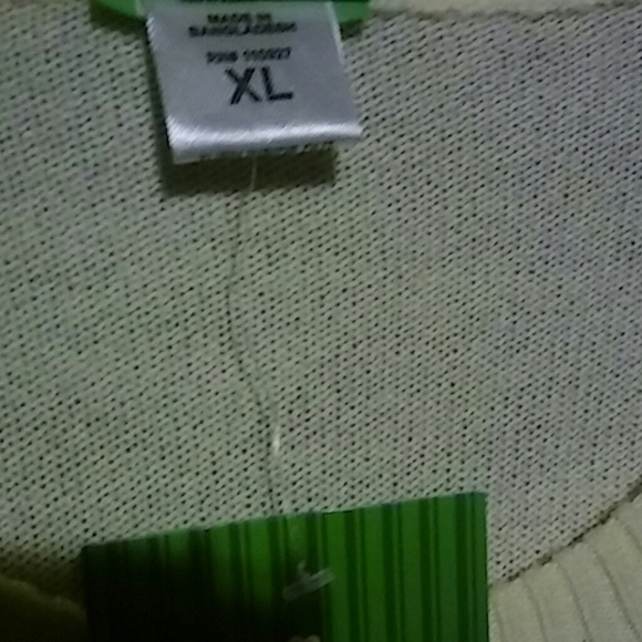 🆕 Elf movie sweater/NWNT - Picture 4 of 6